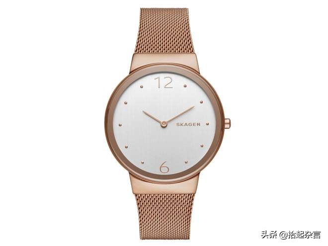 时尚女性戴什么手表 (什么牌子的女性手表性价比高)