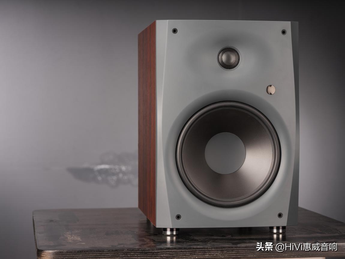 惠威d1500对比什么音箱,惠威d1500和m300mkii哪个好
