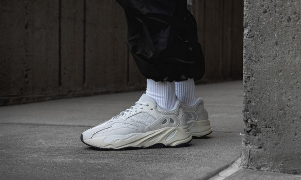 年轻人最喜欢的鞋子品牌,年轻人十大潮牌鞋子