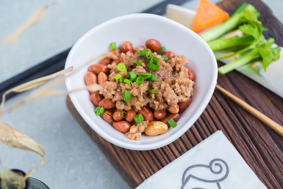 广州制稞一厂品牌及空间全案设计