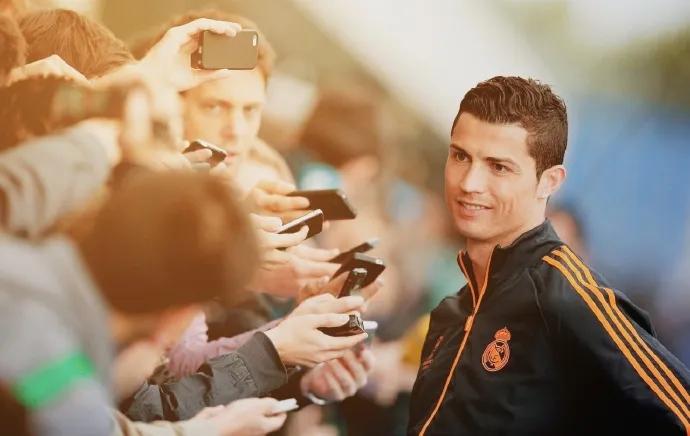 客观评价c罗和梅西谁更强,众人说c罗梅西谁更强