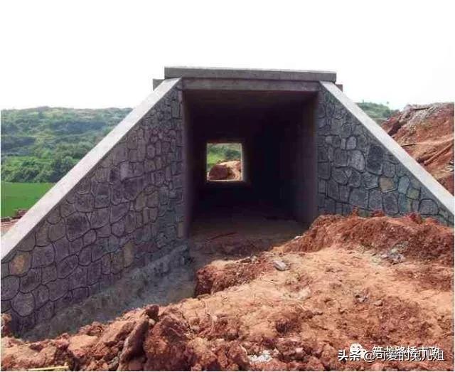 涵洞施工流程和注意事项,涵洞的主要形式和施工的注意事项