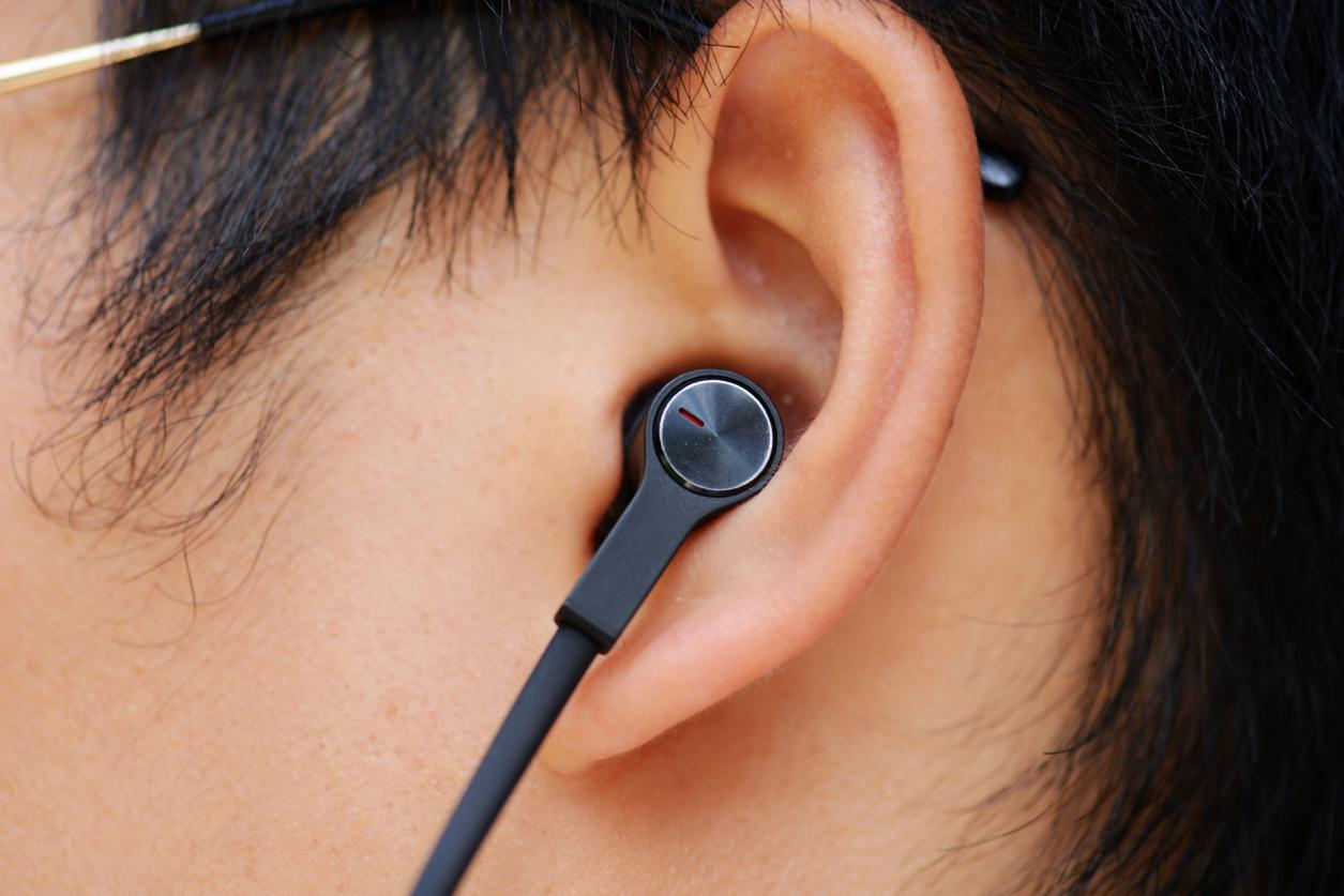 华为耳机freelacepro与freelace,华为降噪耳机freelacepro值得买吗