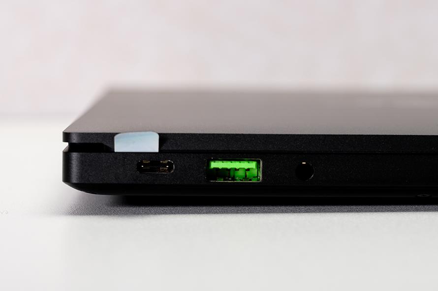 雷蛇灵刃超轻,razerblade雷蛇灵刃13潜行版