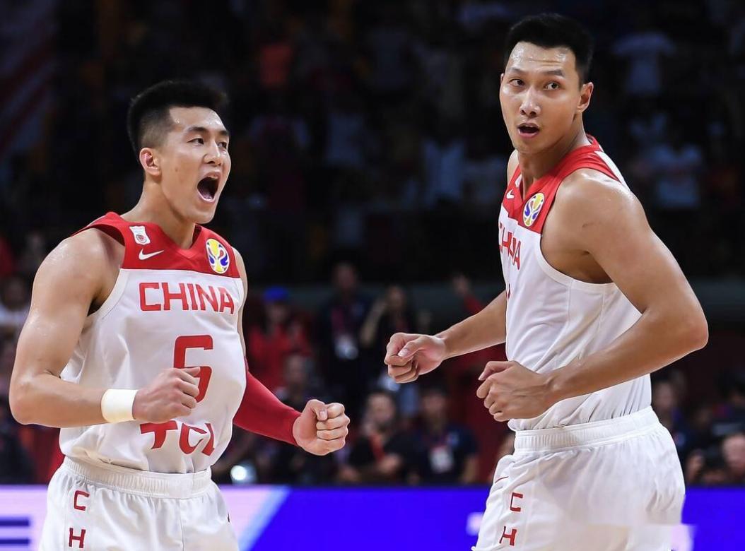 耐克篮球峰会易建联,耐克篮球峰会王哲林易建联