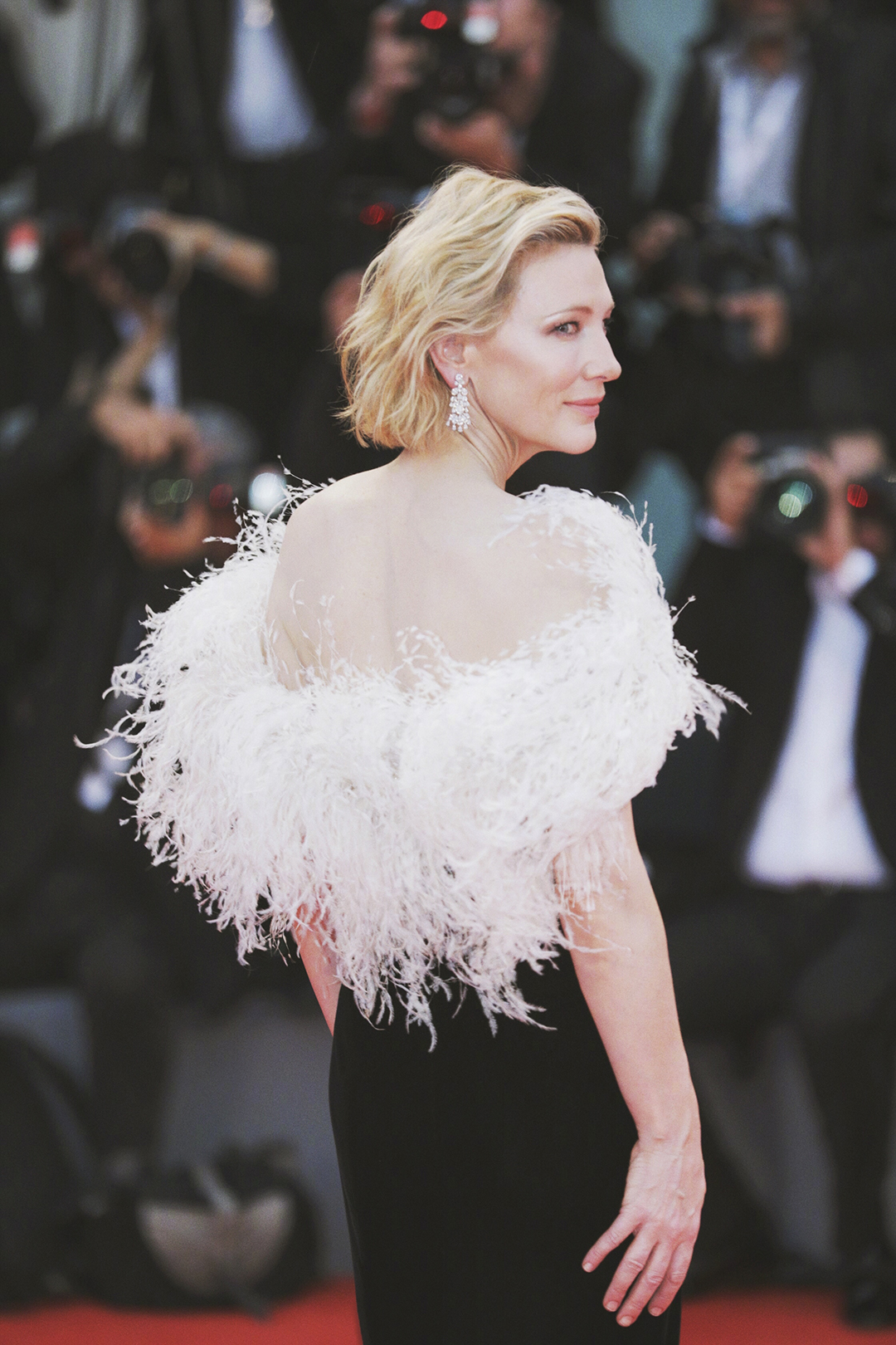 优雅不是炫耀,阿玛尼高定装