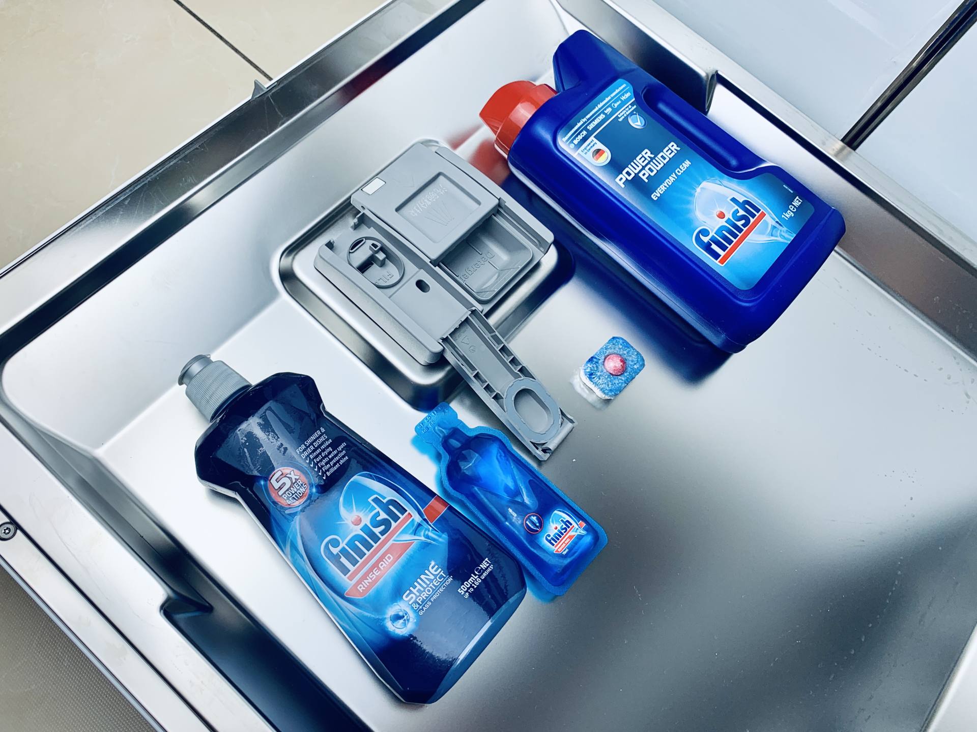 洗碗机尺寸怎么挑选好,洗碗机选购记好这8点