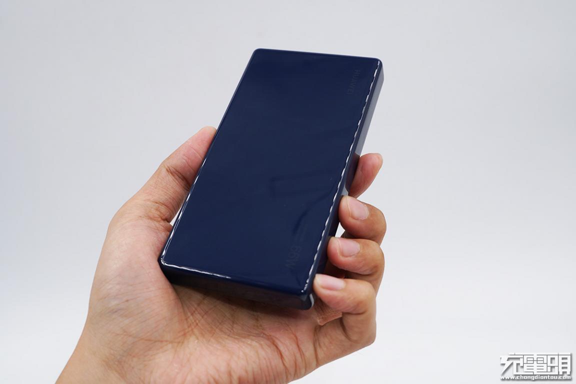 华为66w充电宝和罗马仕哪个好,华为充电宝66w和40w的区别