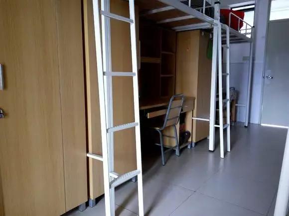 大学宿舍5人间哪个最好,《大学》宿舍对比