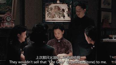 59岁穿比基尼秀长腿A4腰,她就是传说中的女魔头吧?