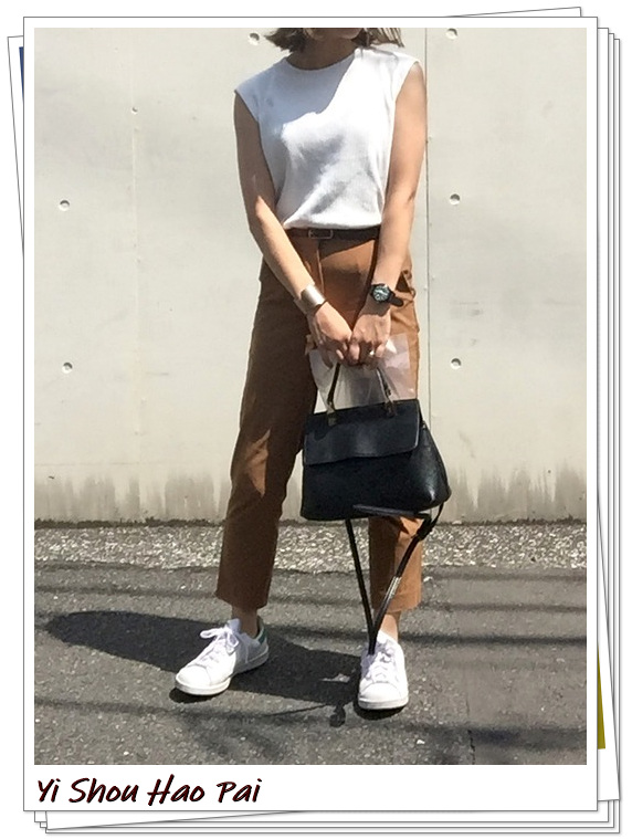 阿迪达斯女鞋小白鞋经典款,阿迪达斯史密斯小白鞋搭配