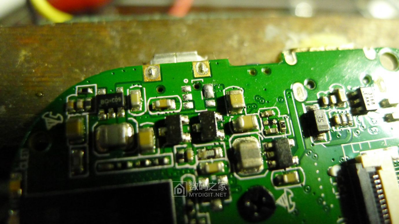 PAPAGO行车记录仪GoSafe535拆解，电源接反故障维修及思路分享