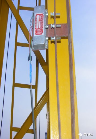 建筑工地常见的起重设备,建筑工地起重机械设备大全