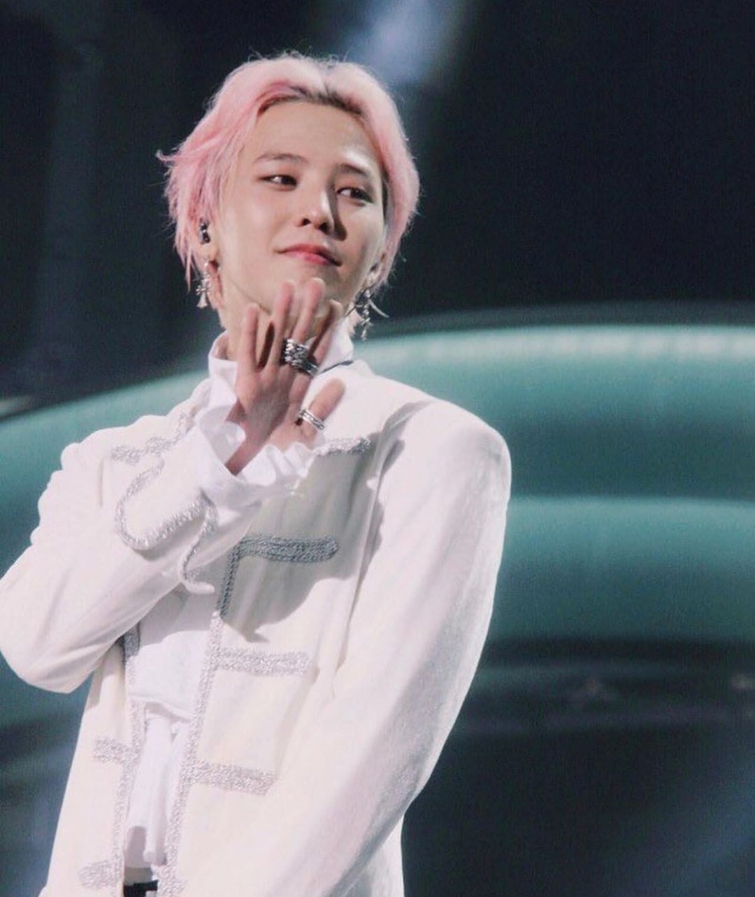 8月18号是谁的生日,gd权志龙的生日是几号