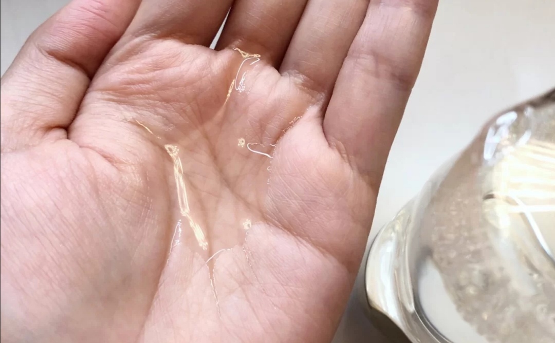 黛珂植物韵律和美白水乳哪款好,ipsa水乳