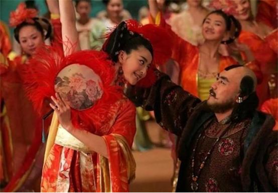 四大美女之一杨玉环，与安禄山的奇葩关系