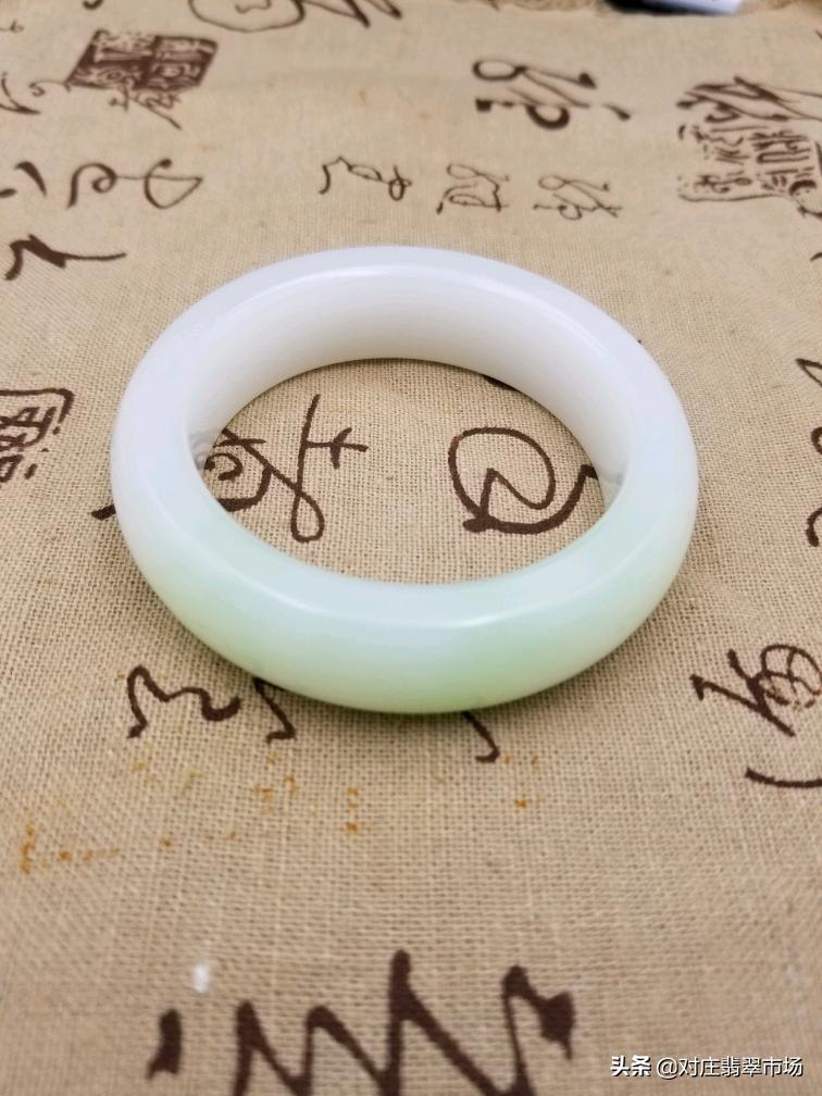 产自新疆和田玉才是真正的和田玉,和田玉是不是只产于和田