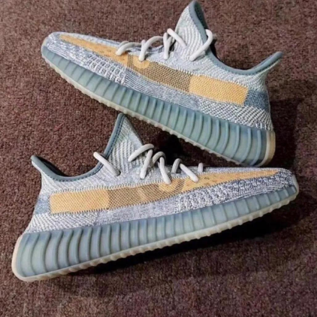 yeezy350v2左右脚感不一样,yeezy350国风