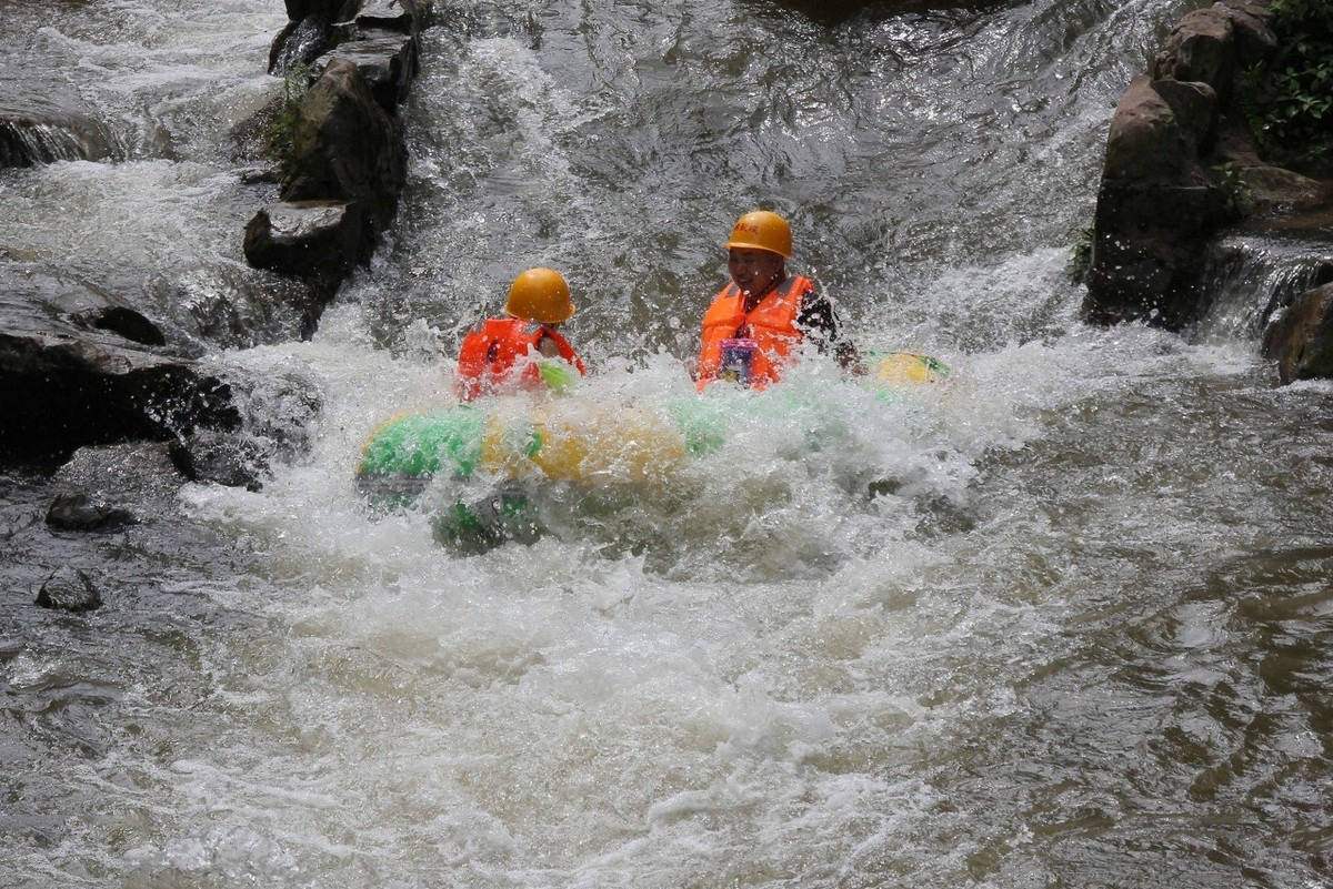 夏日漂流,峡谷漂流需要注意什么