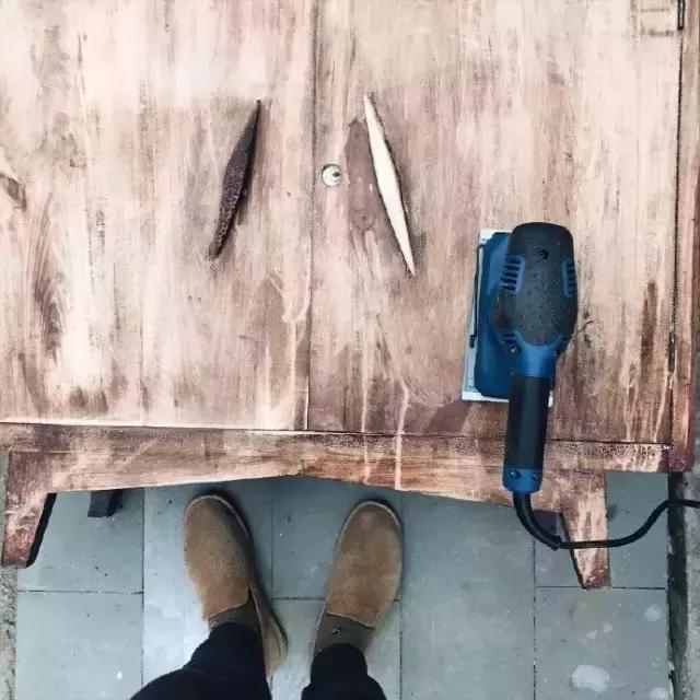 90后小伙花100万造房子,90后小伙花几千元装修500个平方