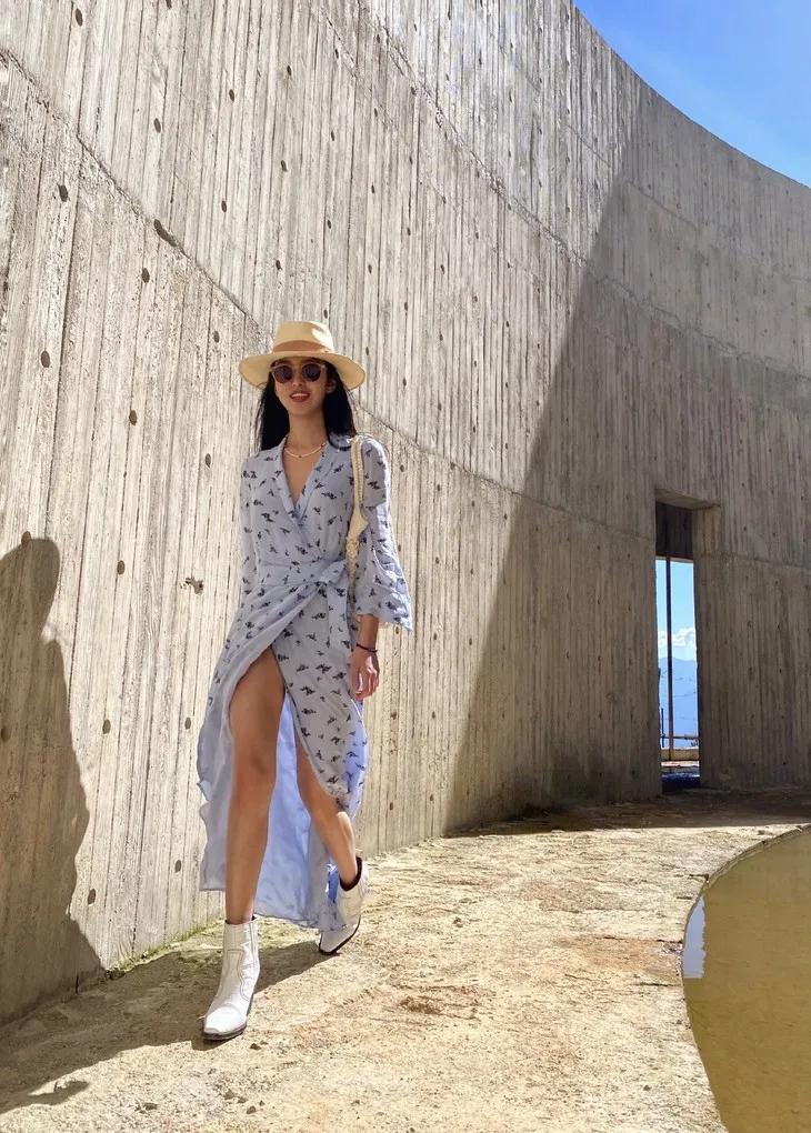 赵丽颖夏日装扮,夏日草帽赵丽颖