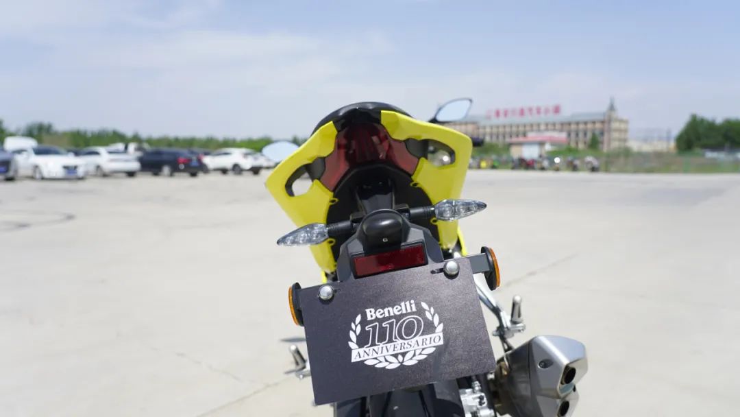 贝纳利tornado302跟飓风302r,新款贝纳利302r5秒破百