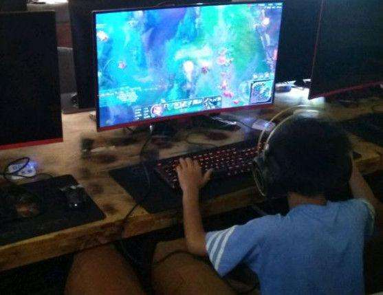 几句话点醒父母,一句话骂醒沉迷手机的孩子