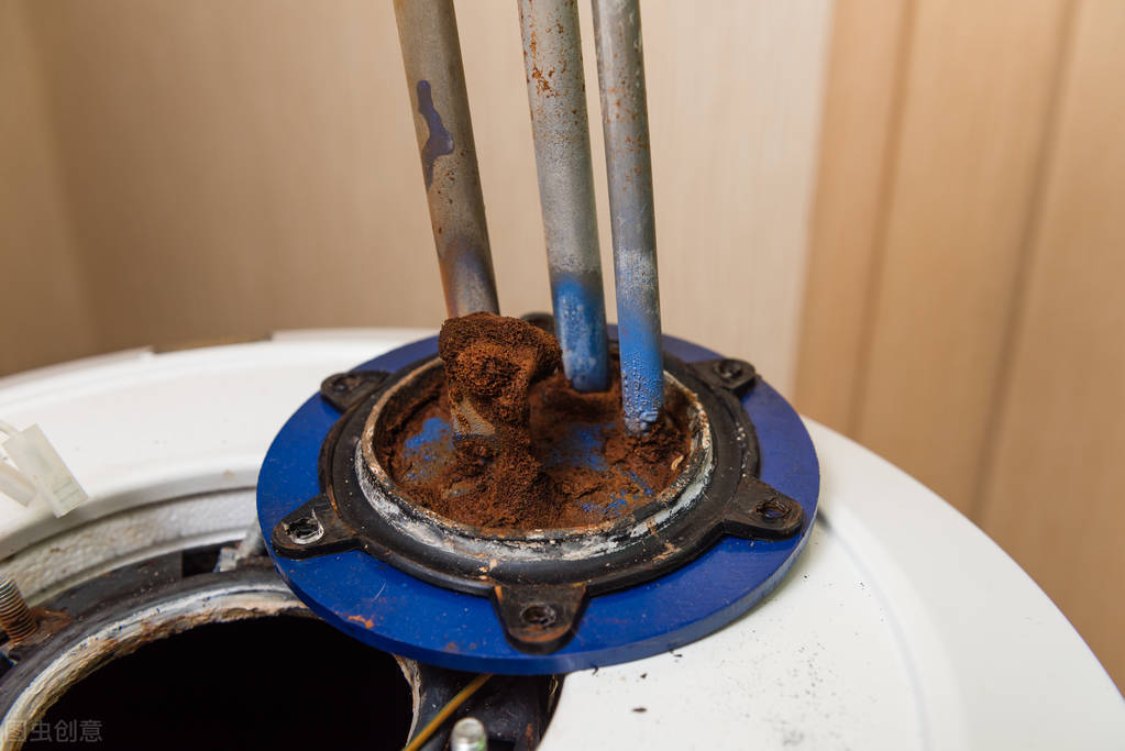 电热水器，性价比高，热水量大，为什么却很少人买？来听听大实话