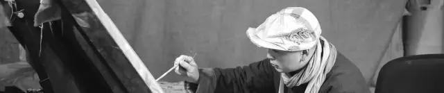 他的悬雕是站立的神奇「悬之又玄——徐初泽的悬雕瓷画」