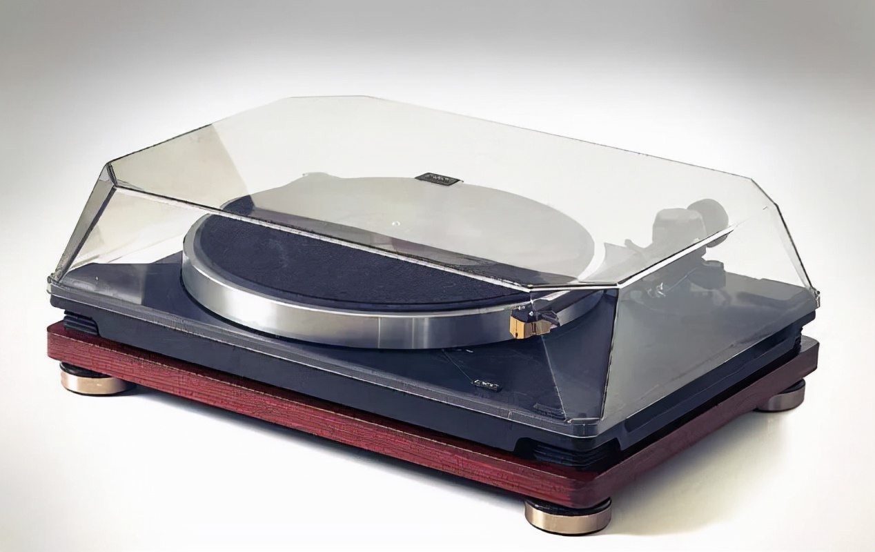 回归日本生产——创意无限的CEC皮带驱动CD机