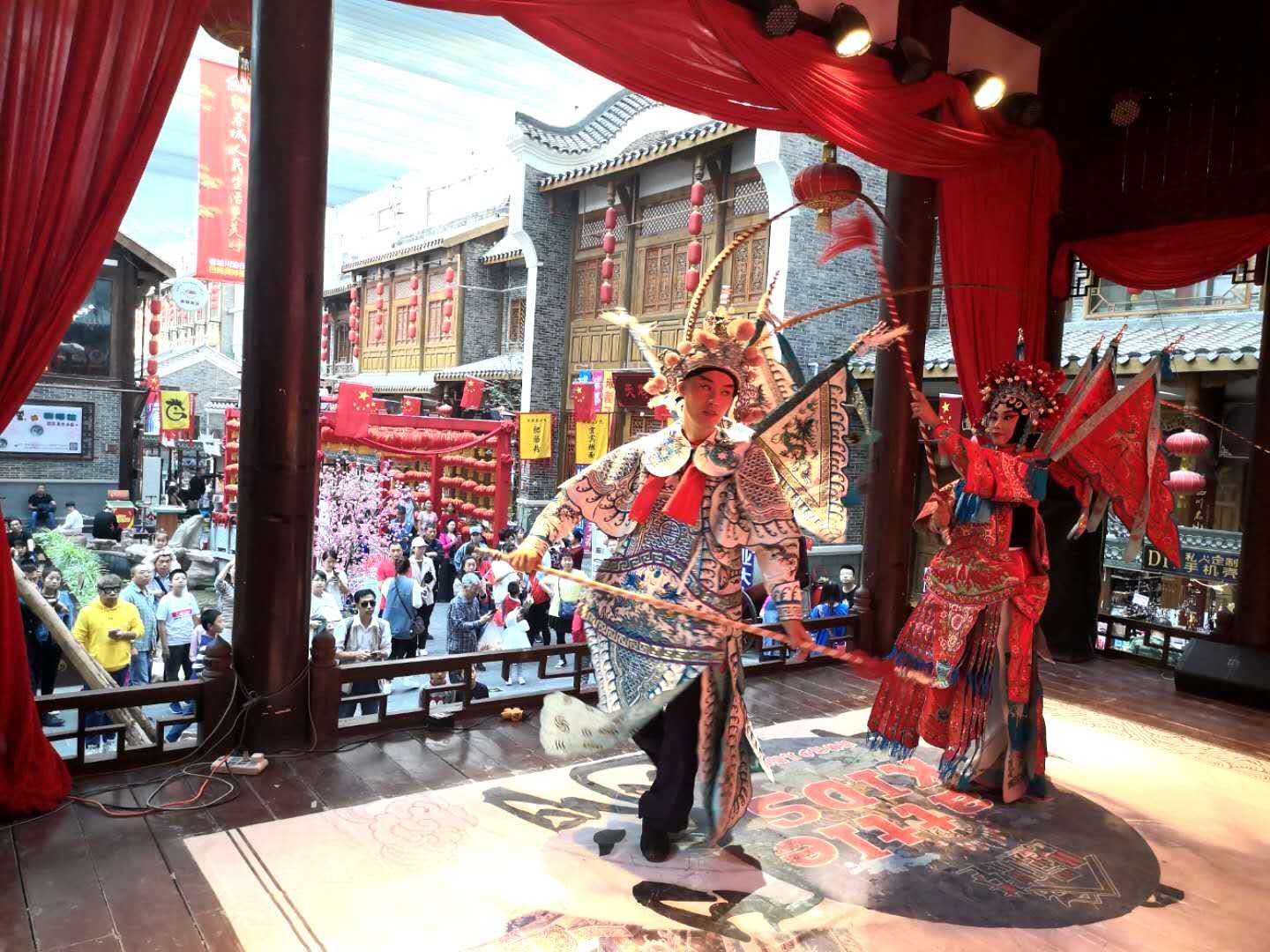 长春巴蜀映巷夜市视频,长春巴蜀映巷视频