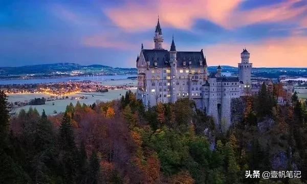 冬季情侣旅行地方推荐,情侣冬天适合去哪旅游