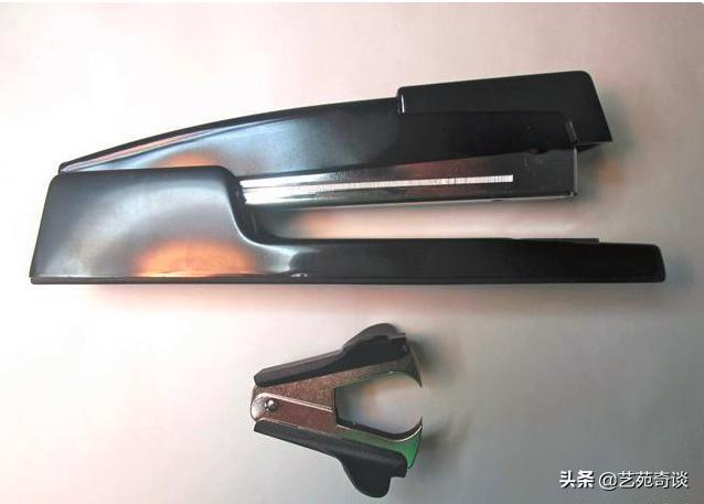 他用订书机“画画”,被网友嘲笑是装订工,专家:你试试看!
