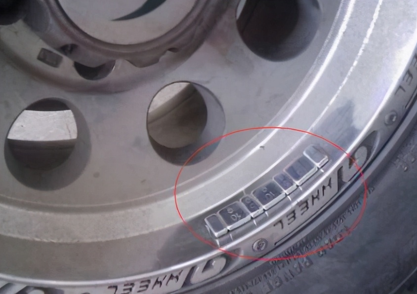 冬天买的新车需要换雪地胎吗,冬天买车马上去换雪地胎