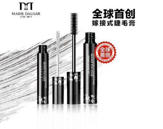 美宝莲粉饼和兰瑟粉饼哪个好,国货彩妆兰瑟粉饼测评结果