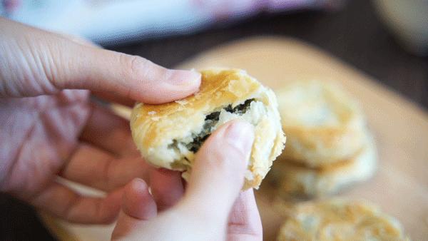 编辑部第一届“斗月饼大赛”开吃！11款老字号，谁才是浙江NO.1？