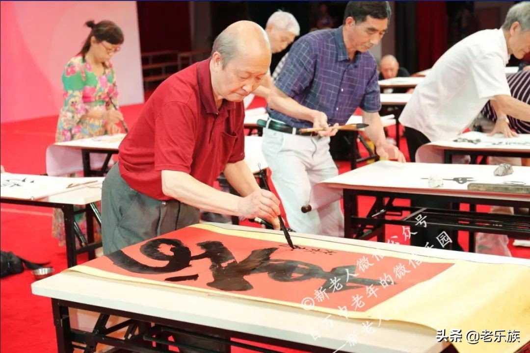 最霸气的对联100副欣赏,霸气搞笑对联大全带横批七字