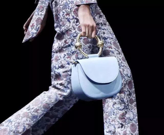 ep雅莹女神节,ep雅莹小西装