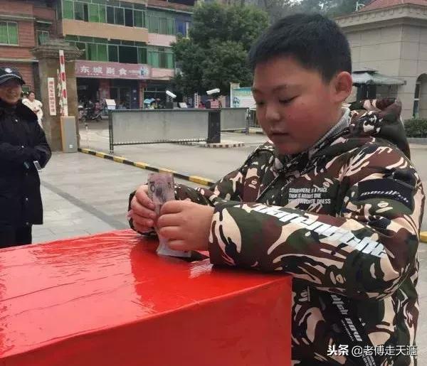 閲嶅簡甯傛骞冲尯涓滃煄涓芥櫙,姊佸钩涓滃煄涓芥櫙