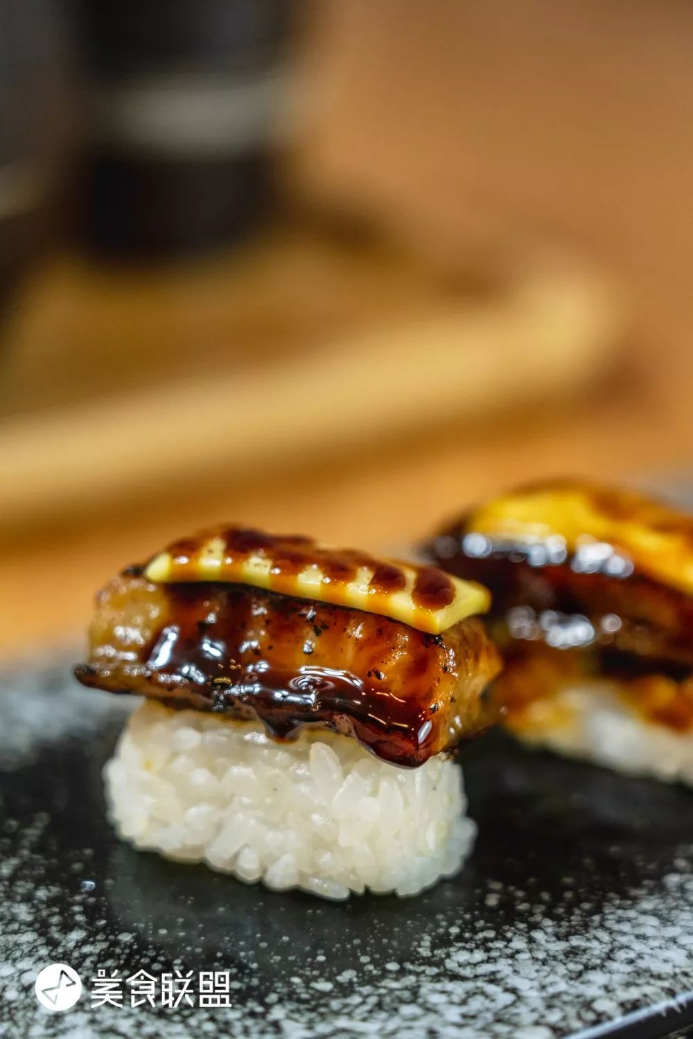 在昆明这家日料店，吃个寿司居然被“烫”到嘴