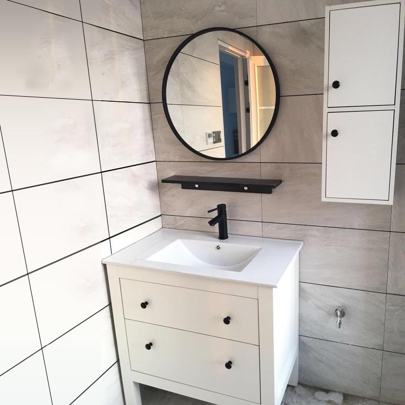 家里浴室柜可以换吗,家里的浴室柜门坏了怎么办