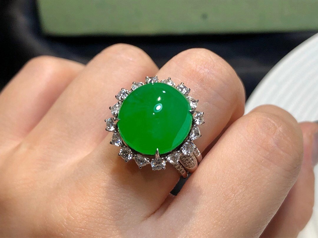 怎么鉴定翡翠玉平安扣真假,真假翡翠怎么鉴别