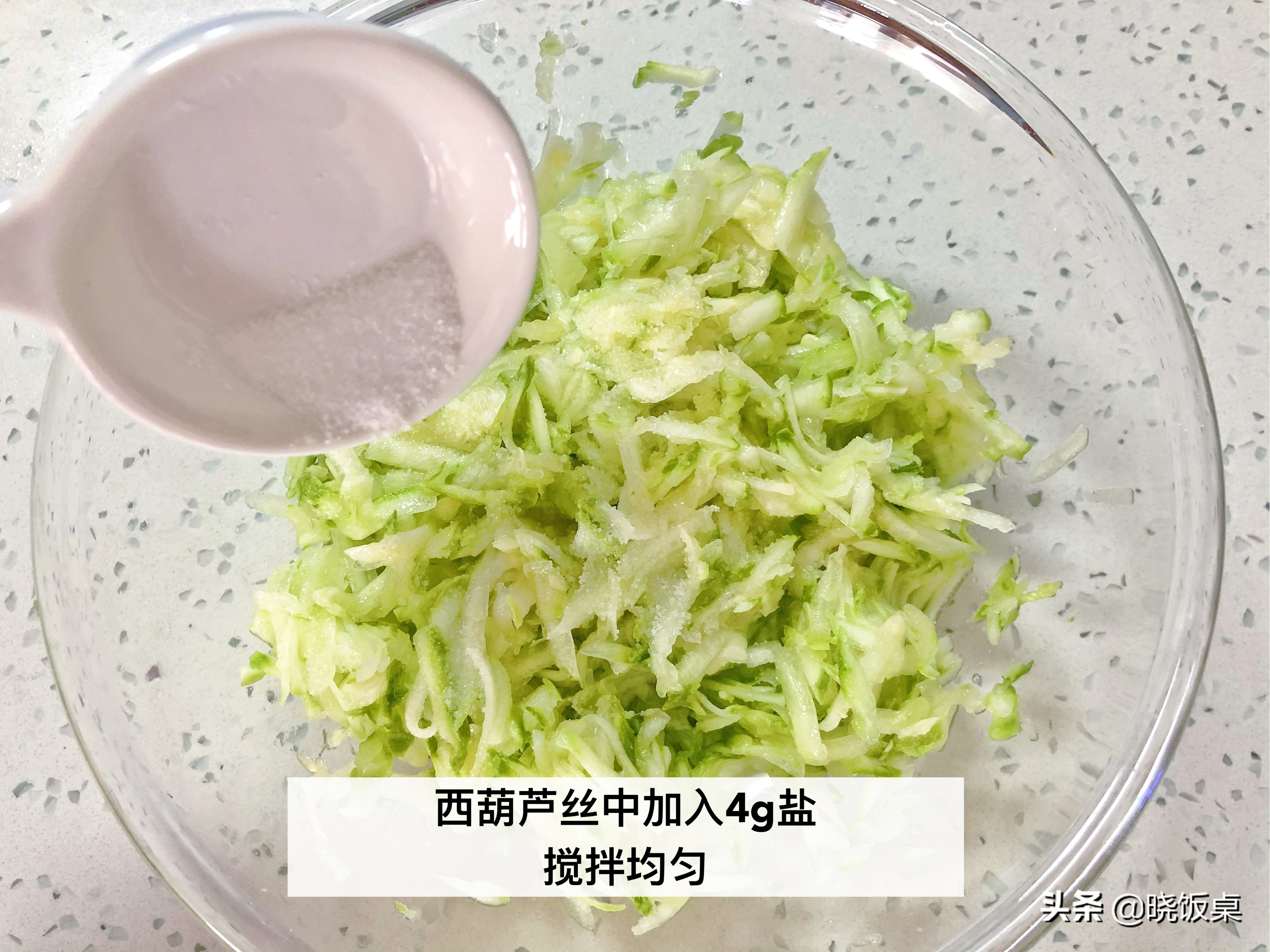 老北京糊塌子鸡蛋做法,西葫芦糊塌子的做法窍门是什么