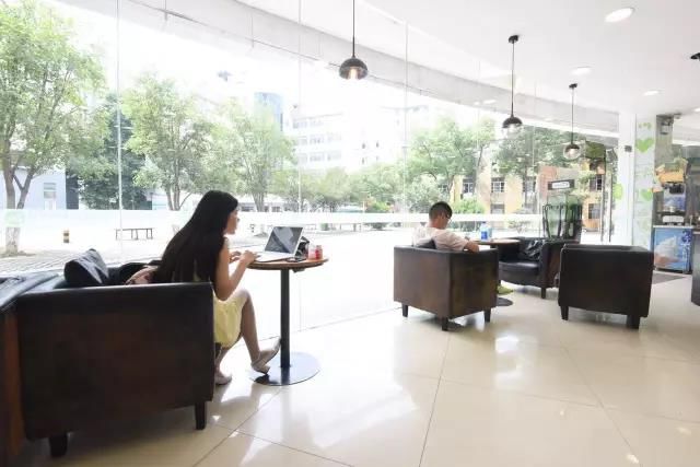 湖北交通职业技术学院，一所就业率高达98%的大学