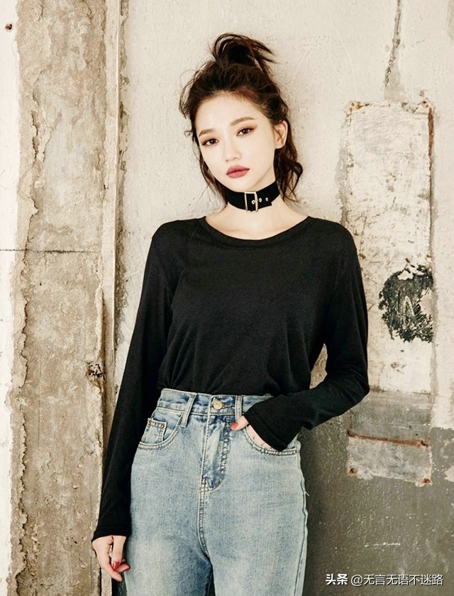 用牛仔裤穿出高贵冷艳风,牛仔裤透出姑娘的高级优雅感