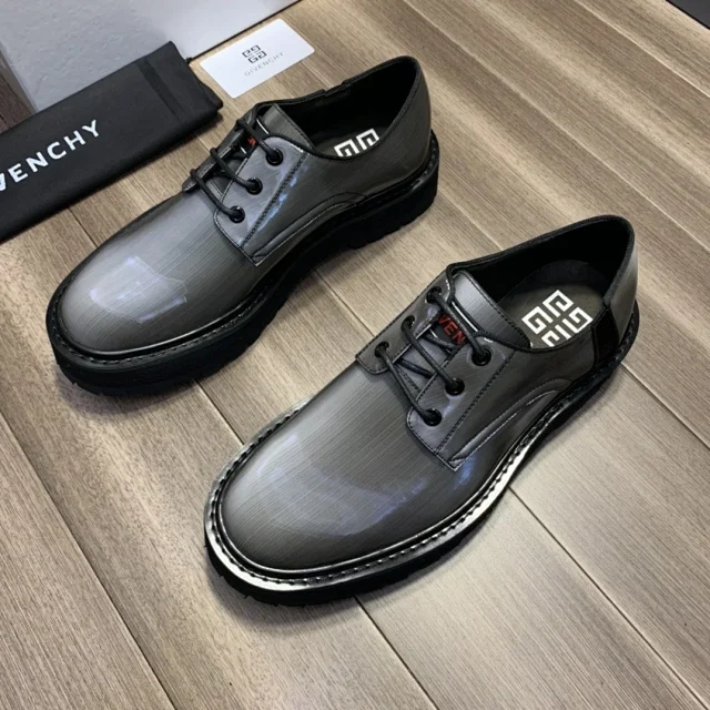 纪梵希军靴,纪梵希警鞋