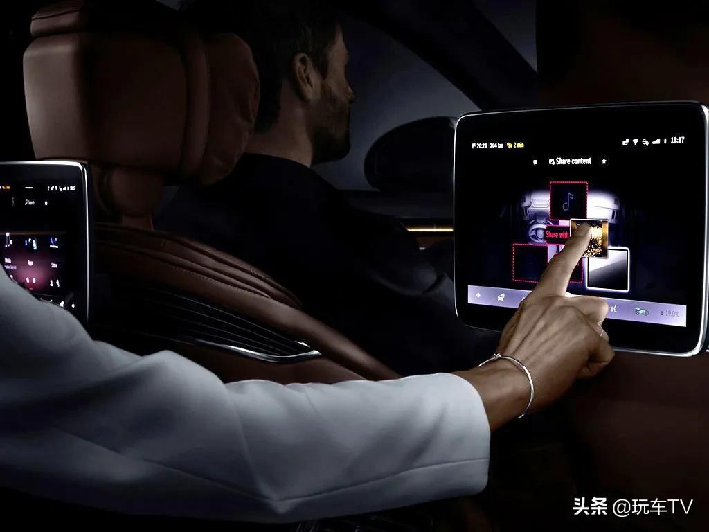 科技爆棚和极致简约奔驰和劳斯莱斯在想啥?