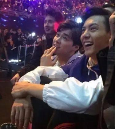 李易峰追星成功完整视频,李易峰理智追星