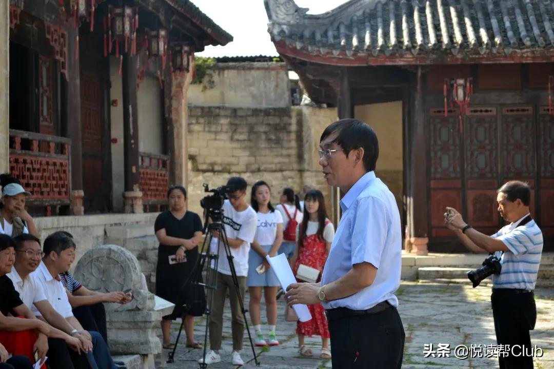 徐霞客描写万峰林的文章,徐霞客漳浦文章