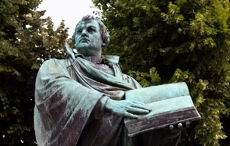 边玩边学英语,边学边玩轻松学英语